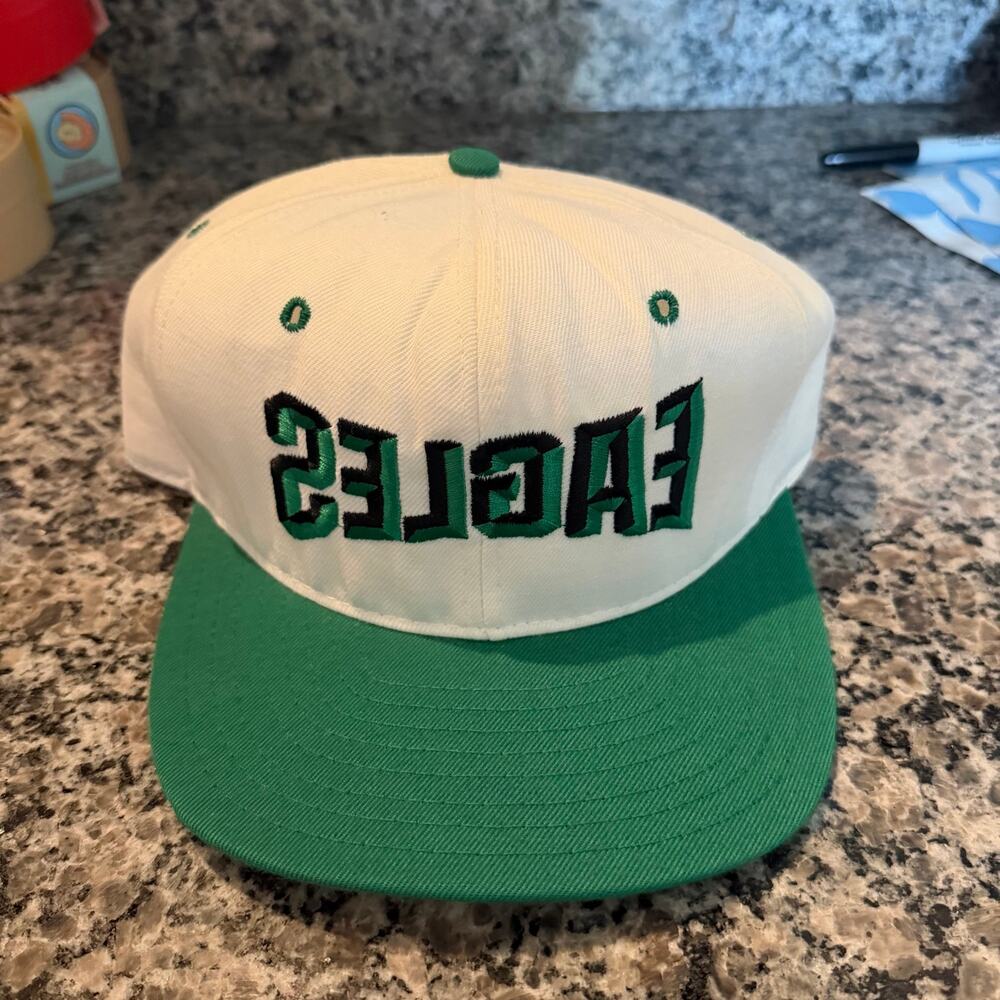 Vintage Philadelphia Eagles Snapback Hat